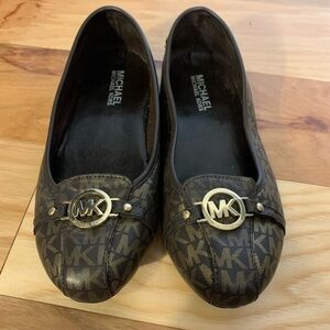 Micheal Kors MK monogrammed Fulton flats 6